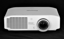 Máy chiếu 3D Panasonic AR100