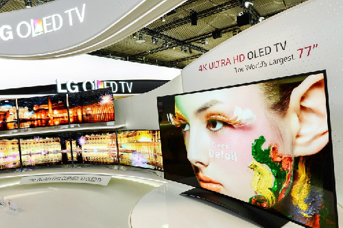 TV OLED màn hình cong chuẩn bị về Việt Nam